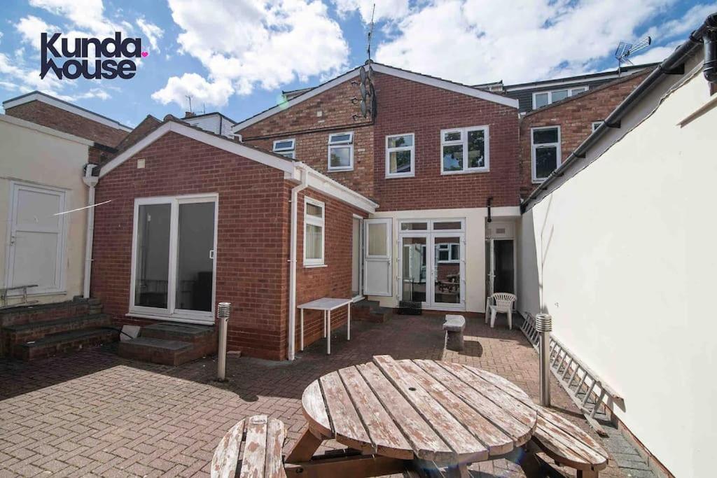 Kunda House Dawlish Villa Birmingham Bagian luar foto
