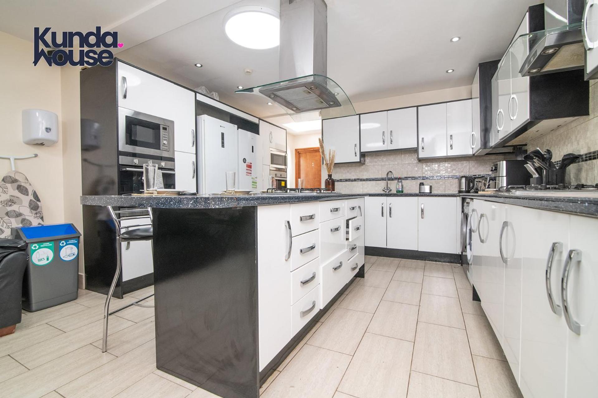 Kunda House Dawlish Villa Birmingham Bagian luar foto